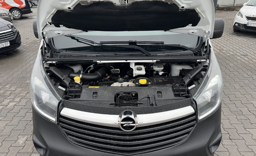 Opel Vivaro 2016