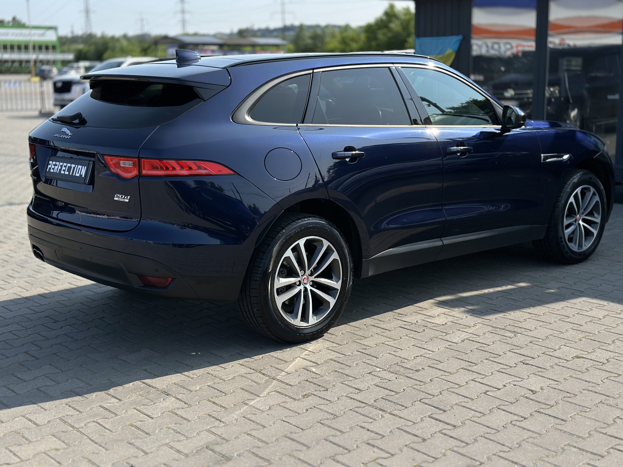 Jaguar F-Pace 2016
