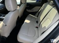Jaguar F-Pace 2016