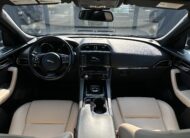 Jaguar F-Pace 2016
