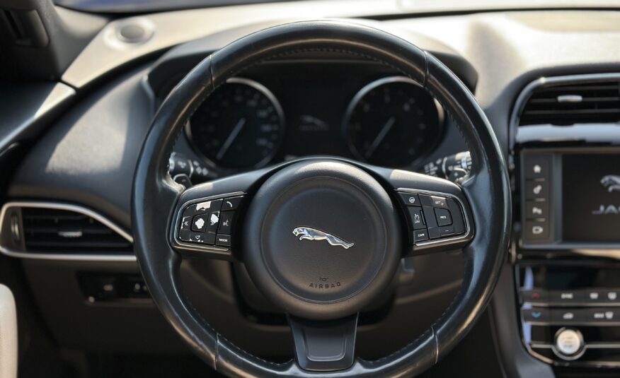 Jaguar F-Pace 2016