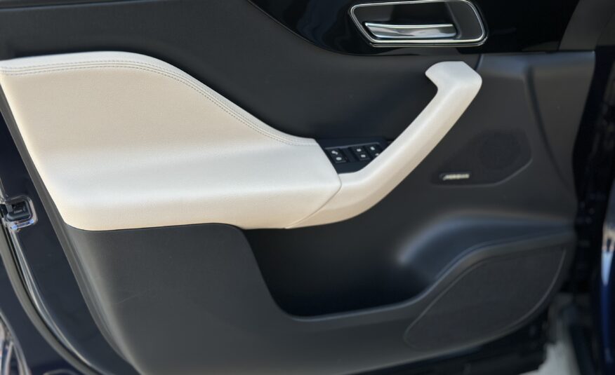 Jaguar F-Pace 2016