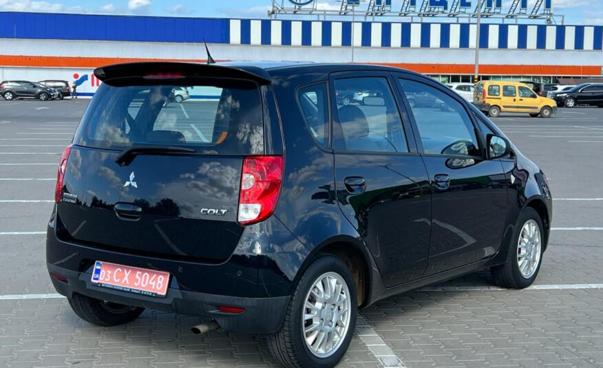 Mitsubishi COLT 2011