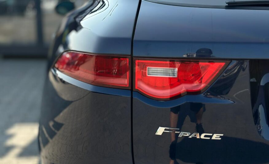 Jaguar F-Pace 2016