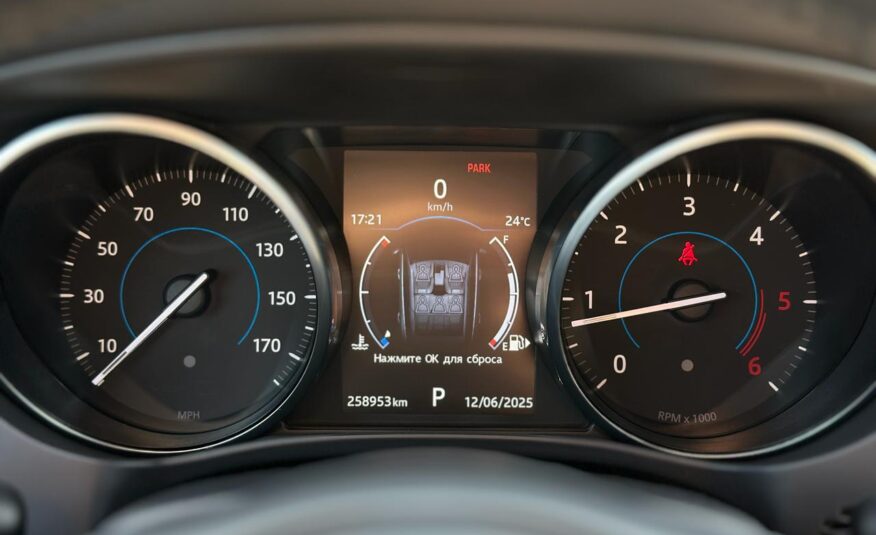 Jaguar F-Pace 2016