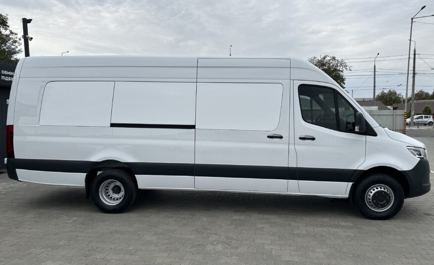 FREIGHTLINER SPRINTER 3500 2019 року