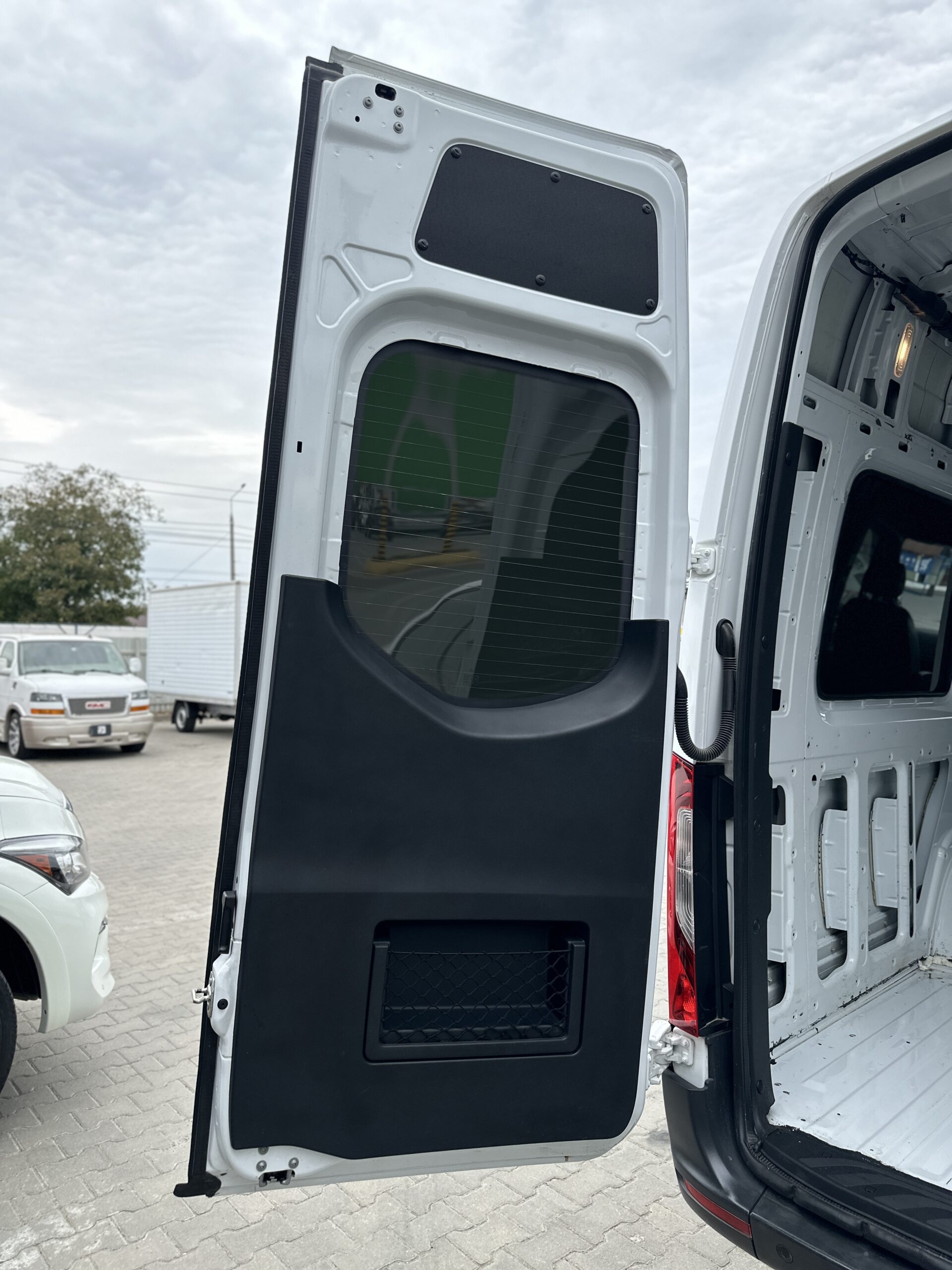 FREIGHTLINER SPRINTER 3500 2019 року