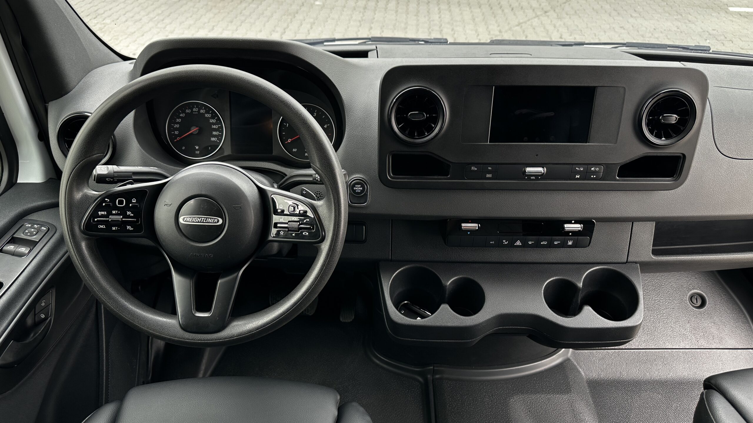 FREIGHTLINER SPRINTER 3500 2019 року