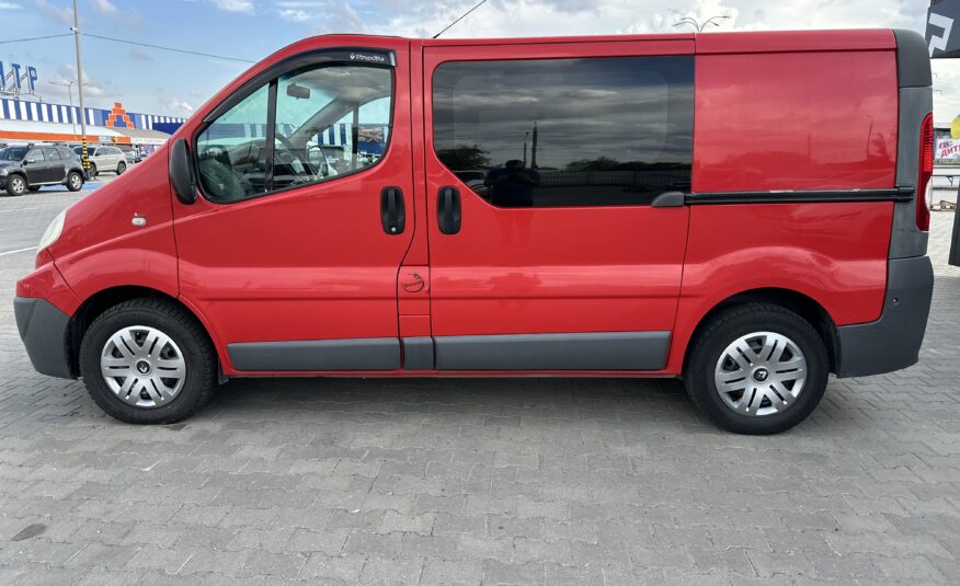 Renault Trafic 2012 року