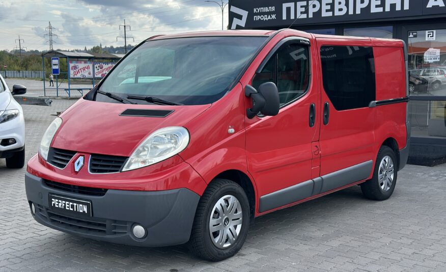 Renault Trafic 2012 року