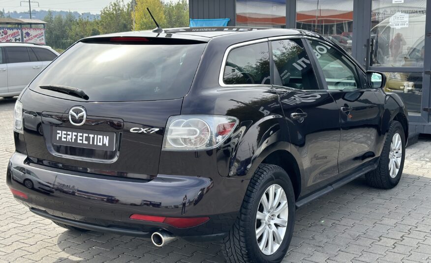 MAZDA CX-7 2011 року