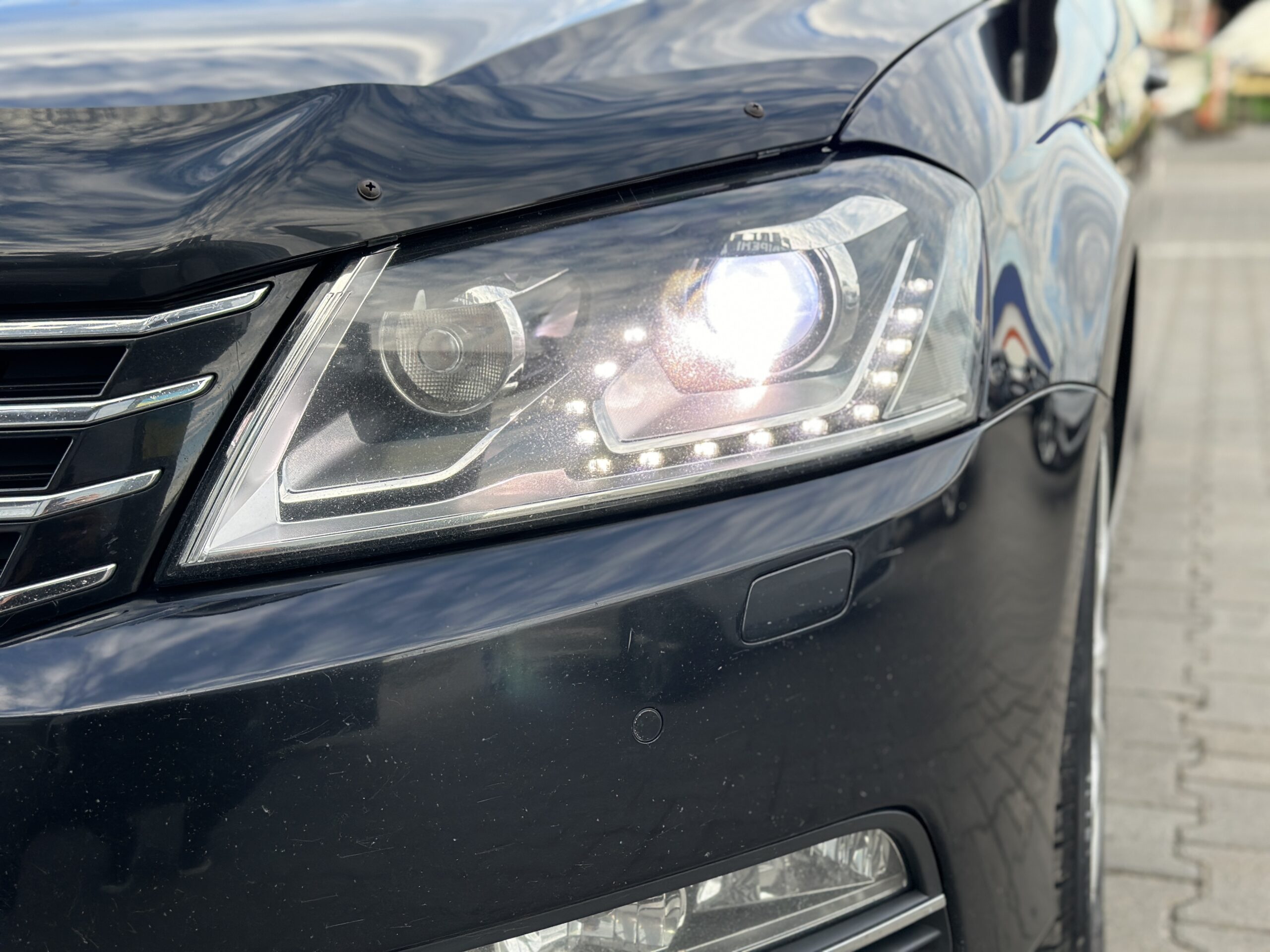 VOLKSWAGEN PASSAT 2014 року