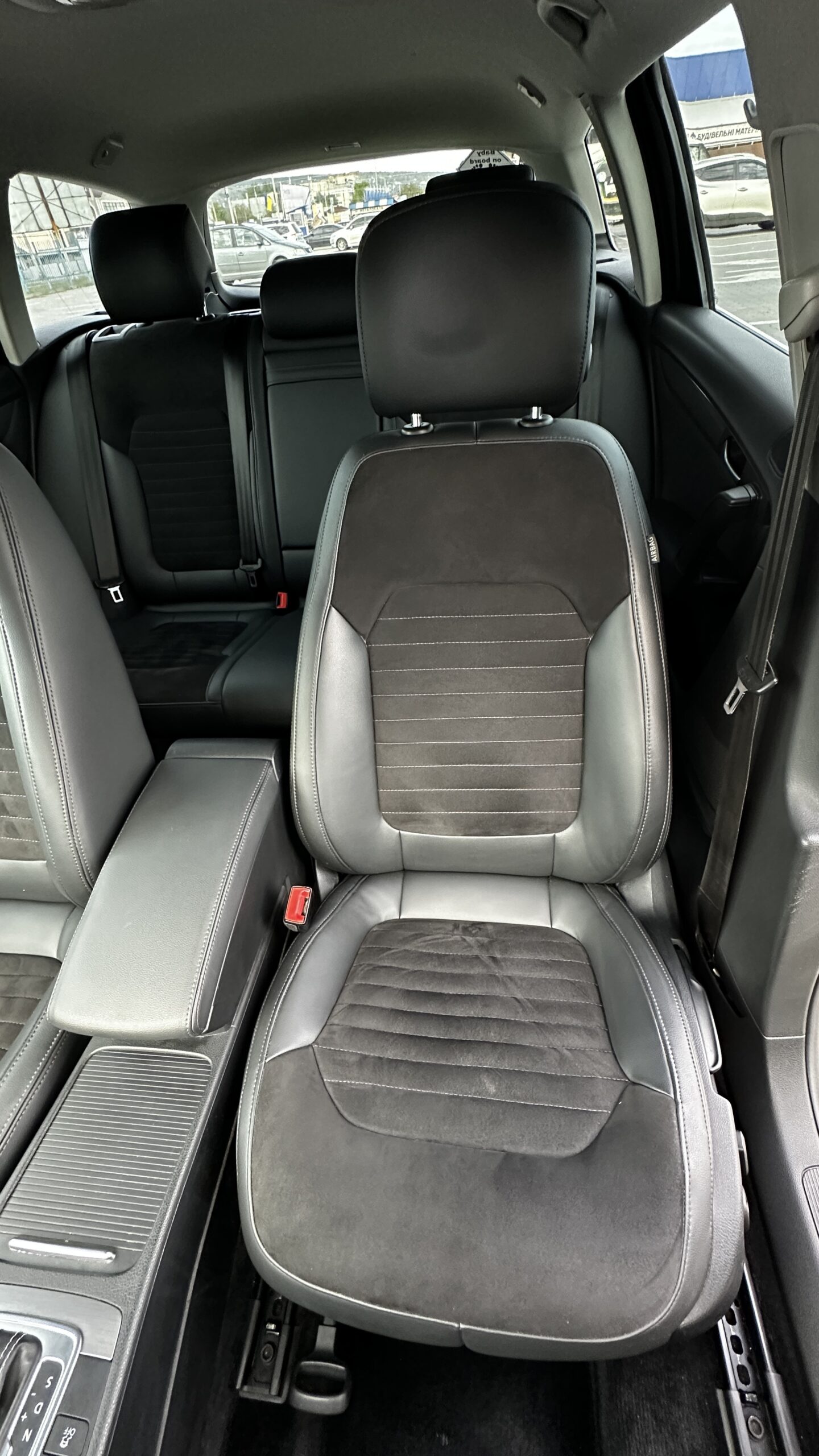 VOLKSWAGEN PASSAT 2014 року