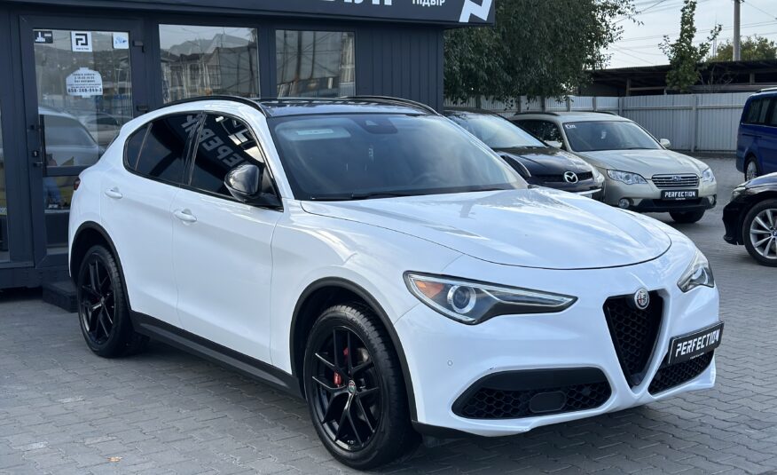 ALFA ROMEO STELVIO 2018 року