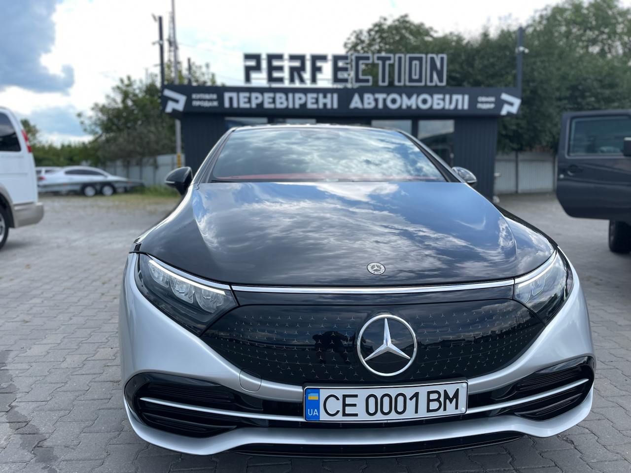 Mercedes – Benz EQS 2022 року