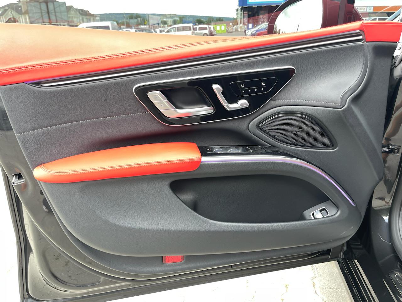 Mercedes – Benz EQS 2022 року