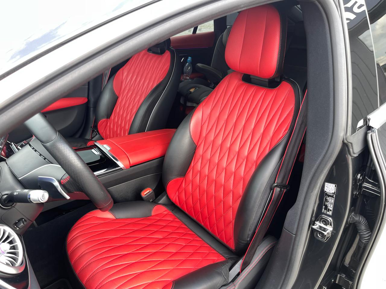 Mercedes – Benz EQS 2022 року