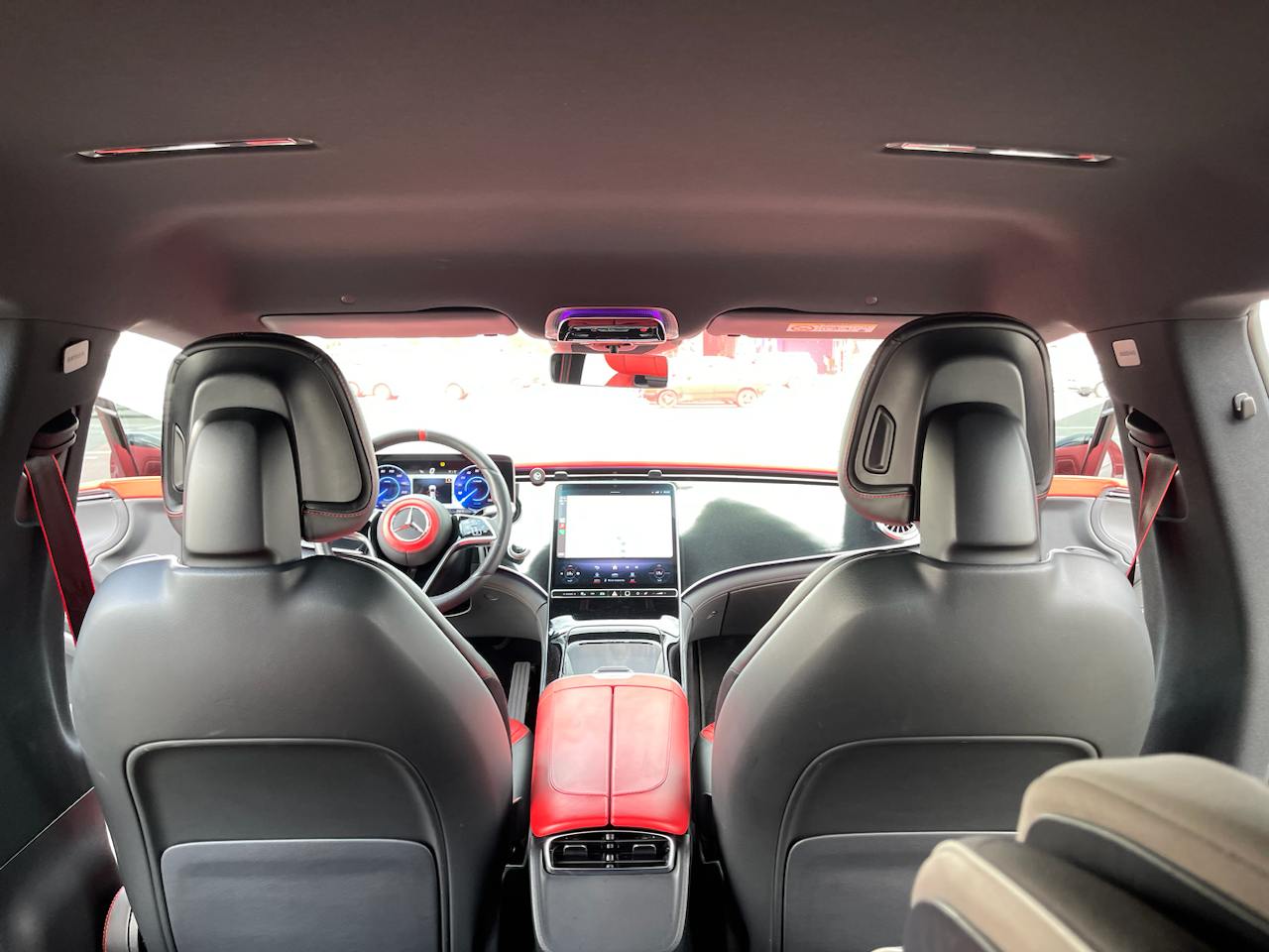 Mercedes – Benz EQS 2022 року