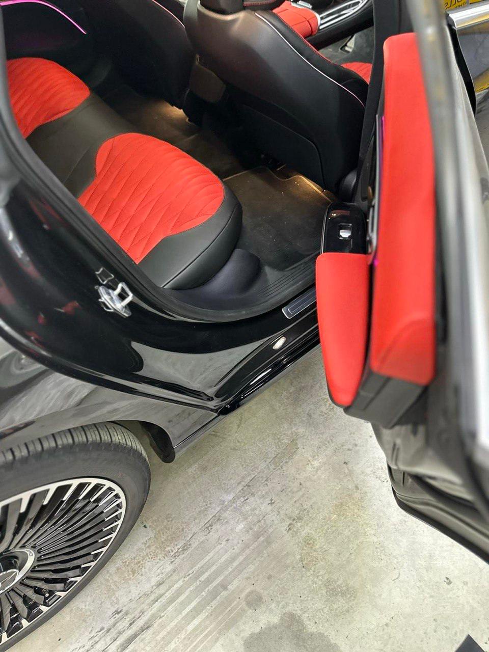 Mercedes – Benz EQS 2022 року