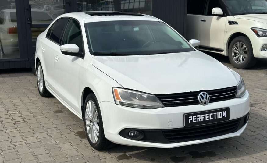 VOLKSWAGEN JETTA 2014 РОКУ