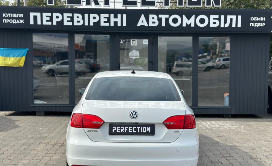 VOLKSWAGEN JETTA 2014 РОКУ