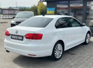 VOLKSWAGEN JETTA 2014 РОКУ