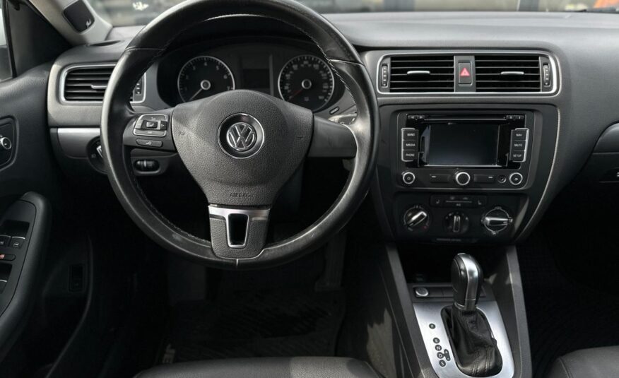 VOLKSWAGEN JETTA 2014 РОКУ