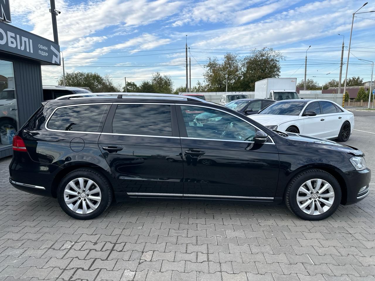 VOLKSWAGEN PASSAT 2014 року
