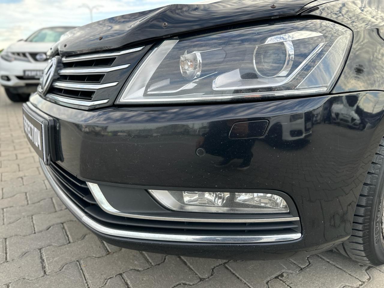 VOLKSWAGEN PASSAT 2014 року
