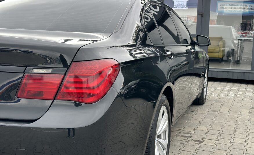 BMW 740 Li 2011 РОКУ