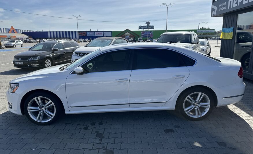 VOLKSWAGEN PASSAT NMS 2012 року