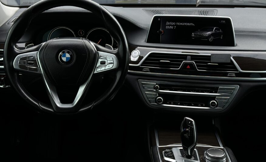 BMW 740 LI G12 2016 РОКУ