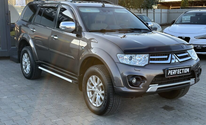 Mitsubishi Pajero Sport 2013 року