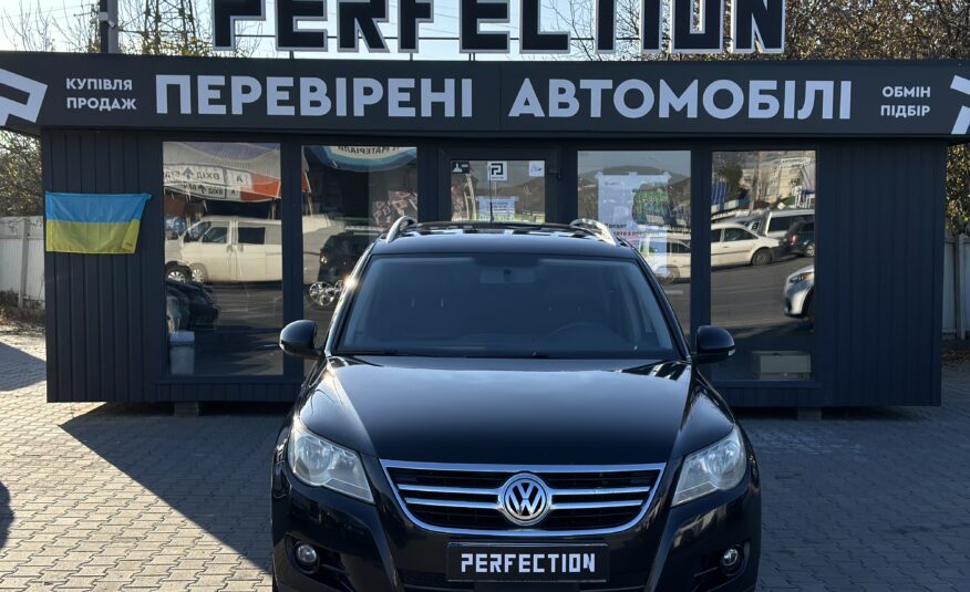 VOLKSWAGEN TIGUAN 2010 року