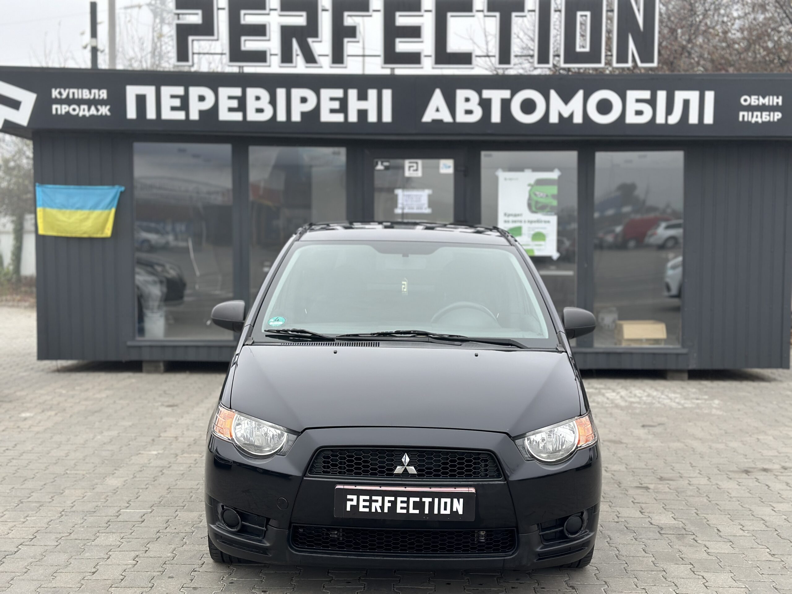 MITSUBISHI COLT 2009 року