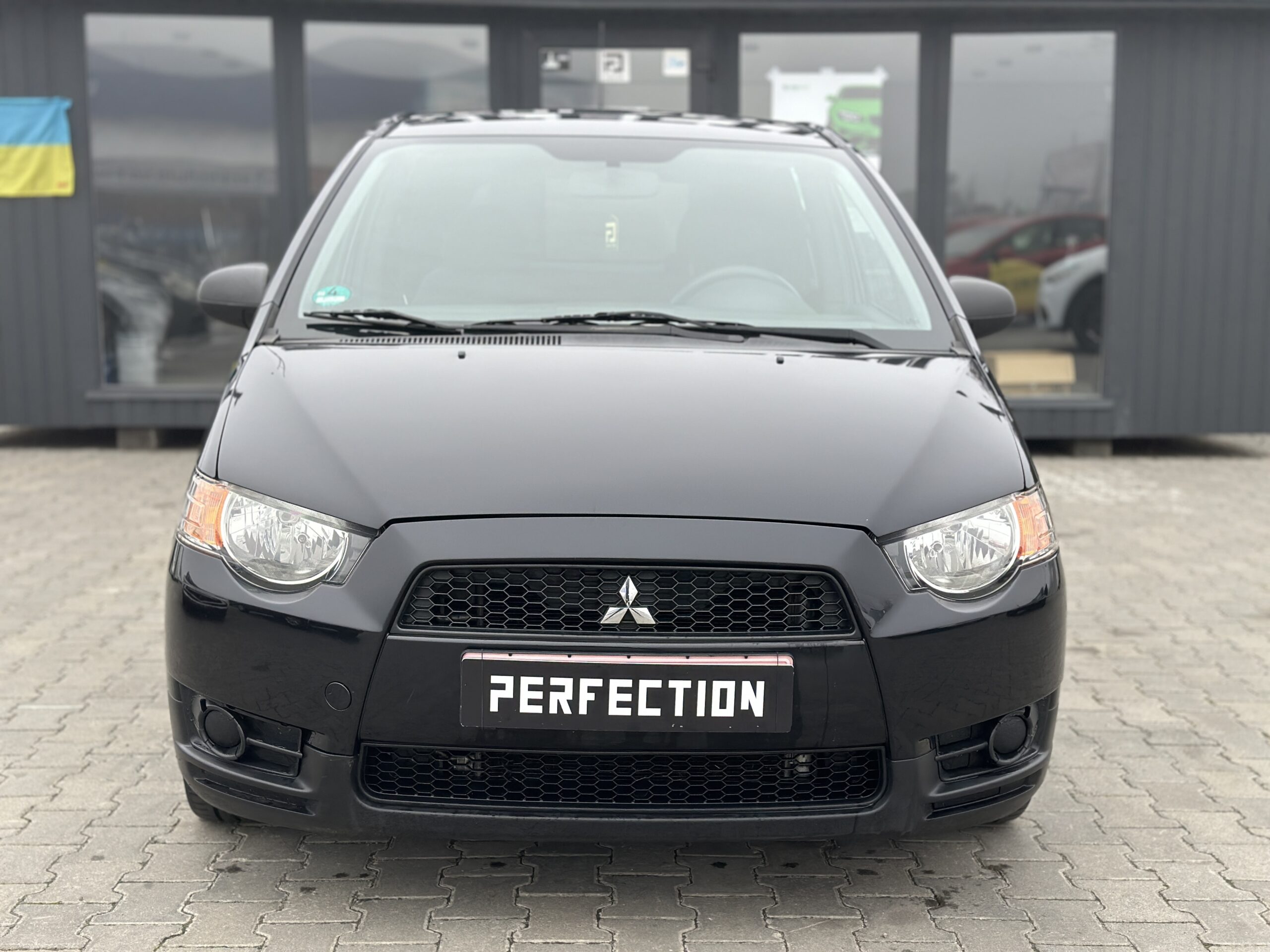 MITSUBISHI COLT 2009 року