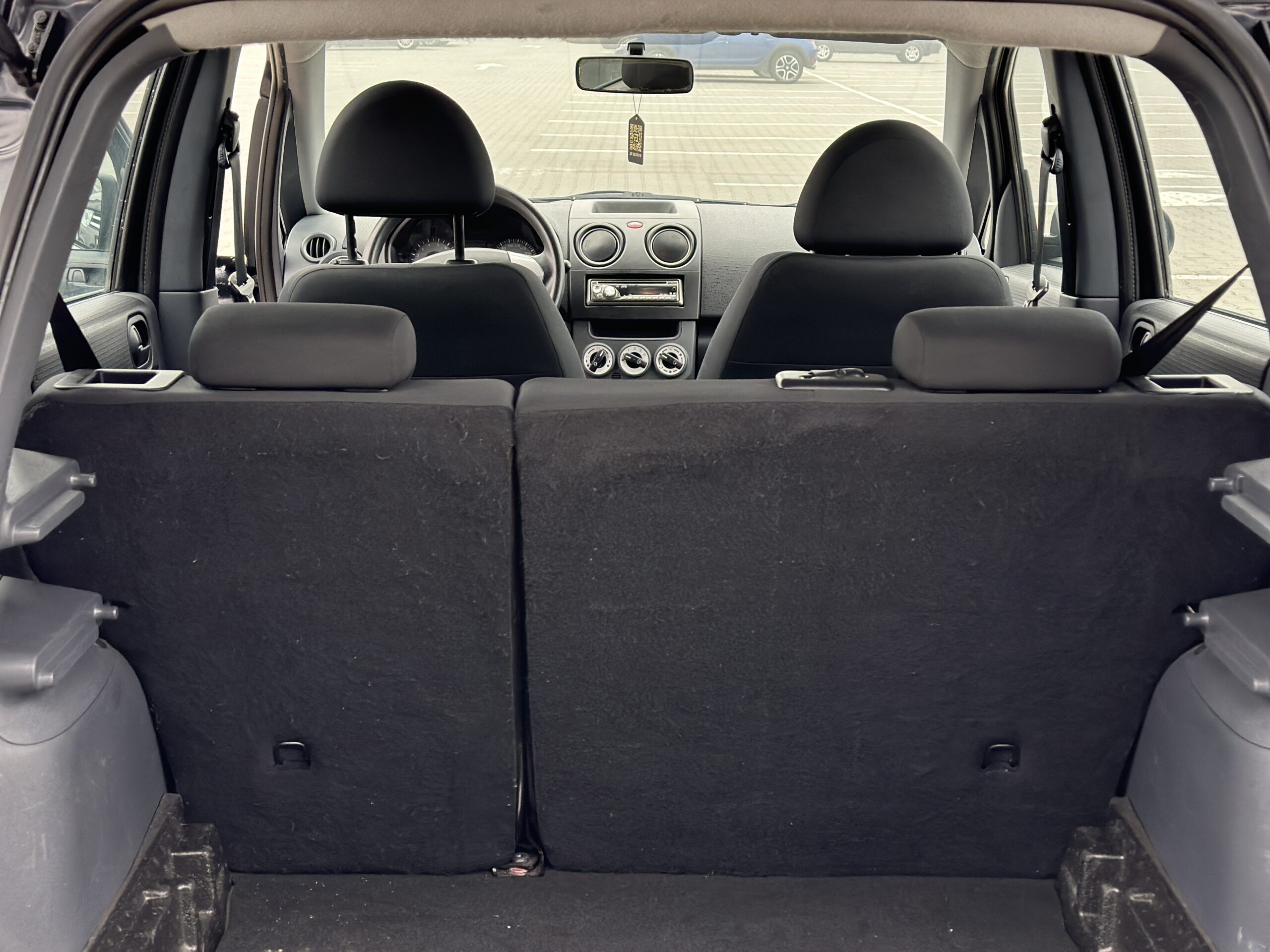 MITSUBISHI COLT 2009 року