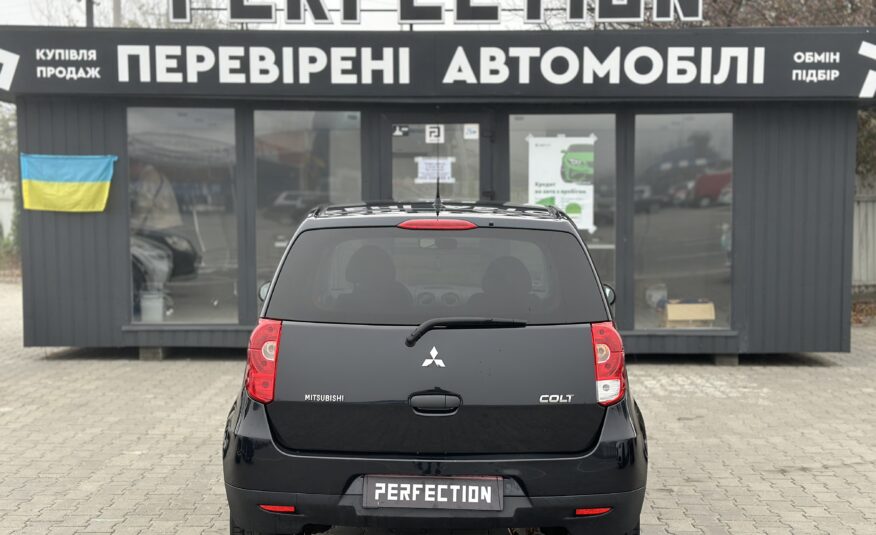 MITSUBISHI COLT 2009 року