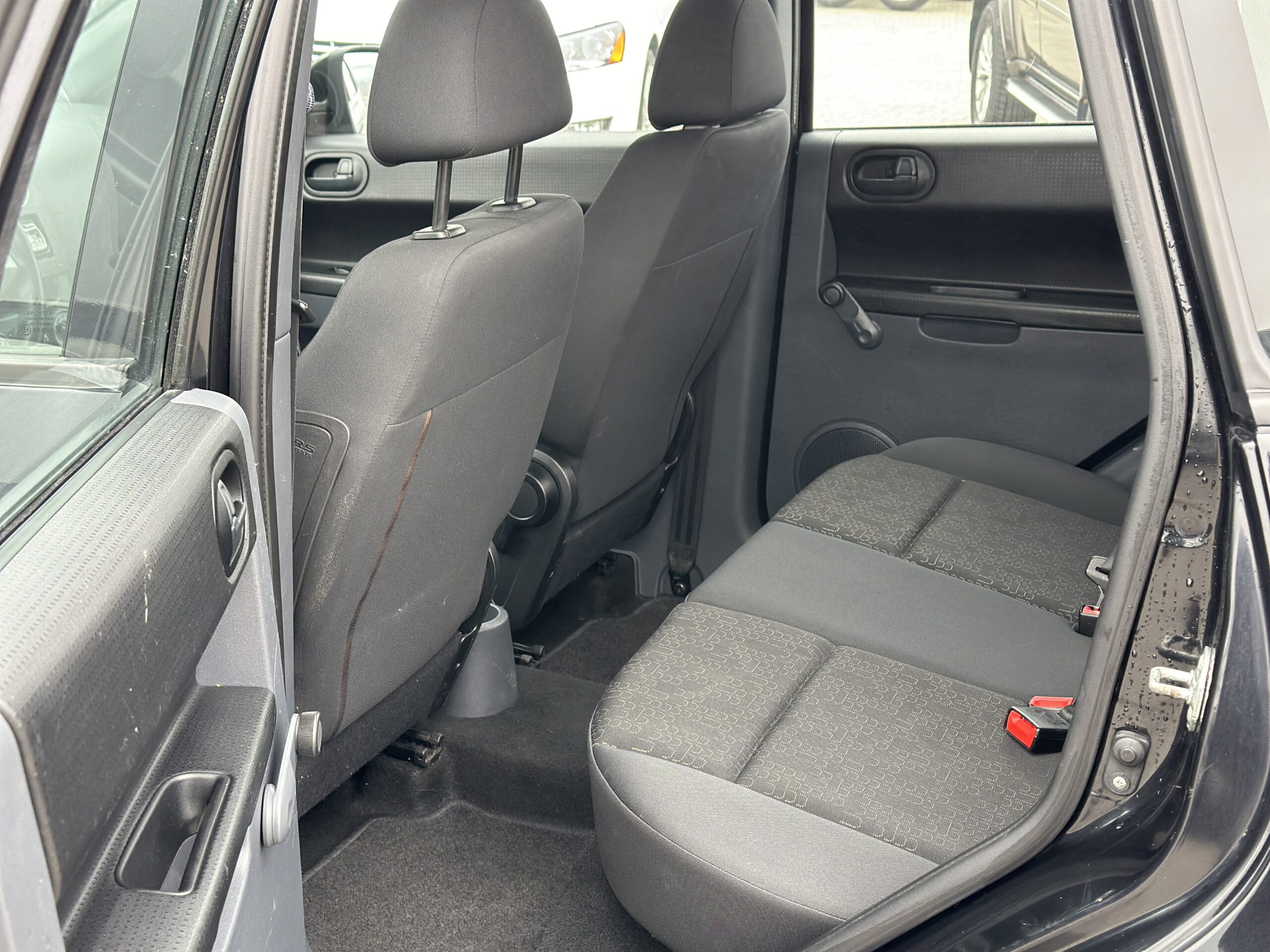 MITSUBISHI COLT 2009 року