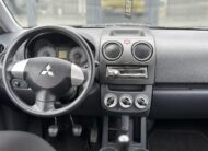 MITSUBISHI COLT 2009 року