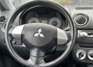 MITSUBISHI COLT 2009 року