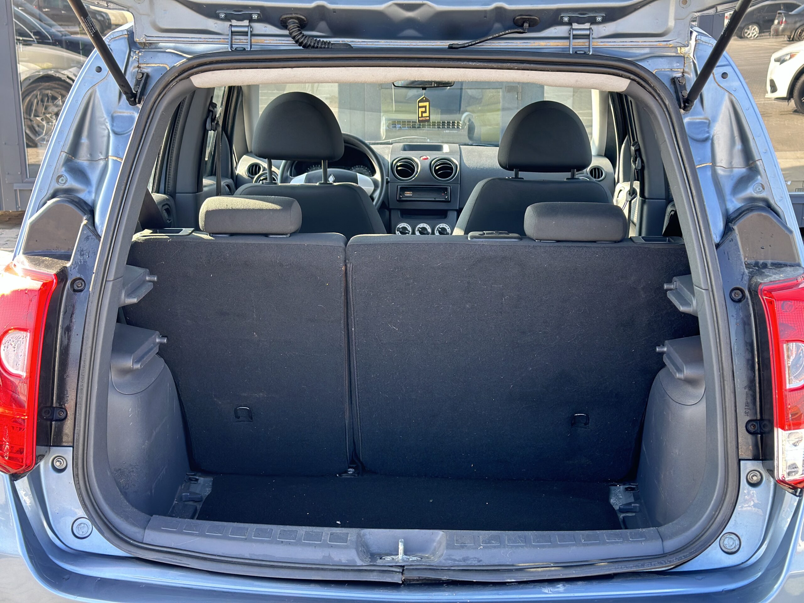 MITSUBISHI COLT 2009 року