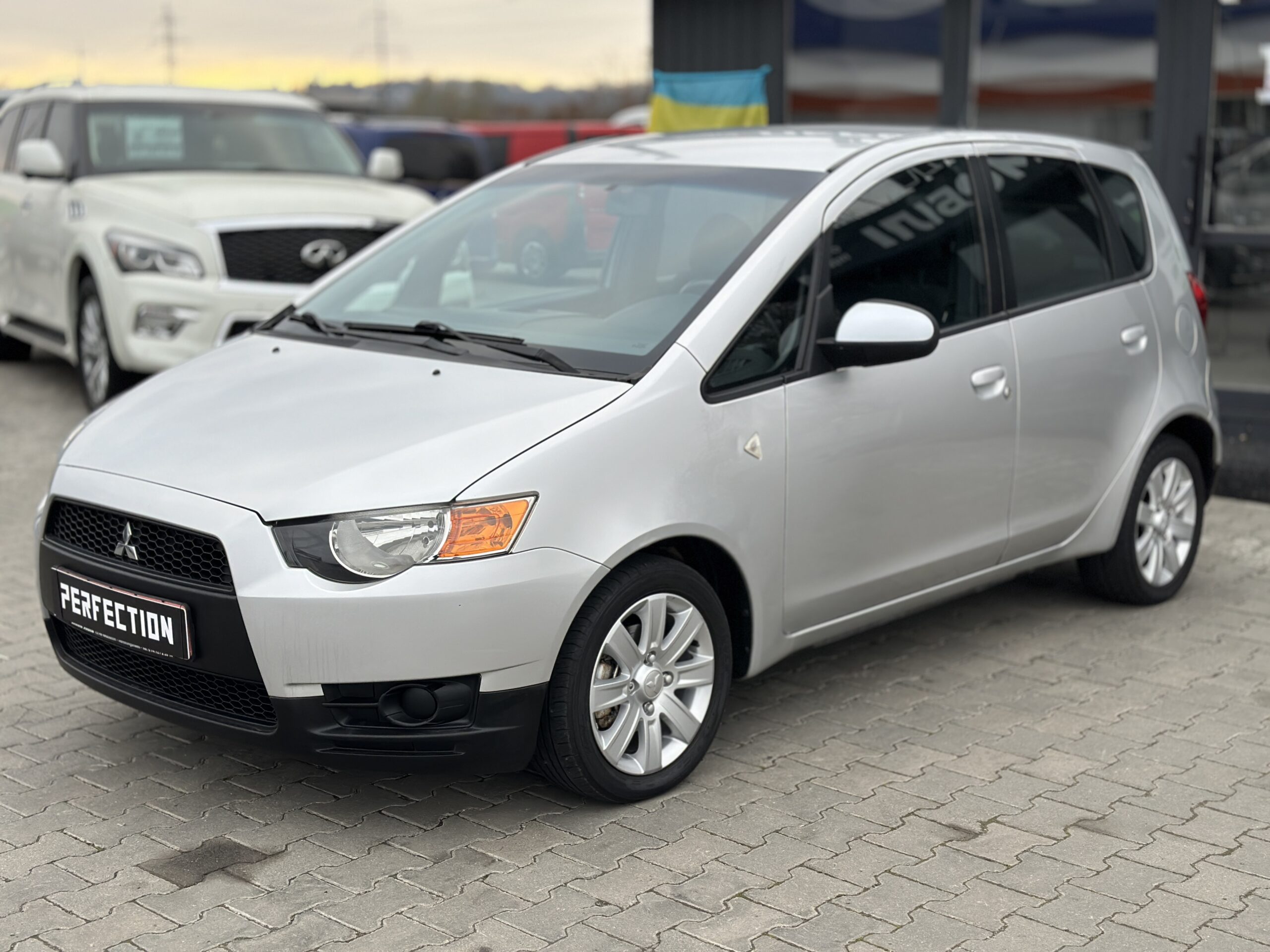 MITSUBISHI COLT 2009 РОКУ