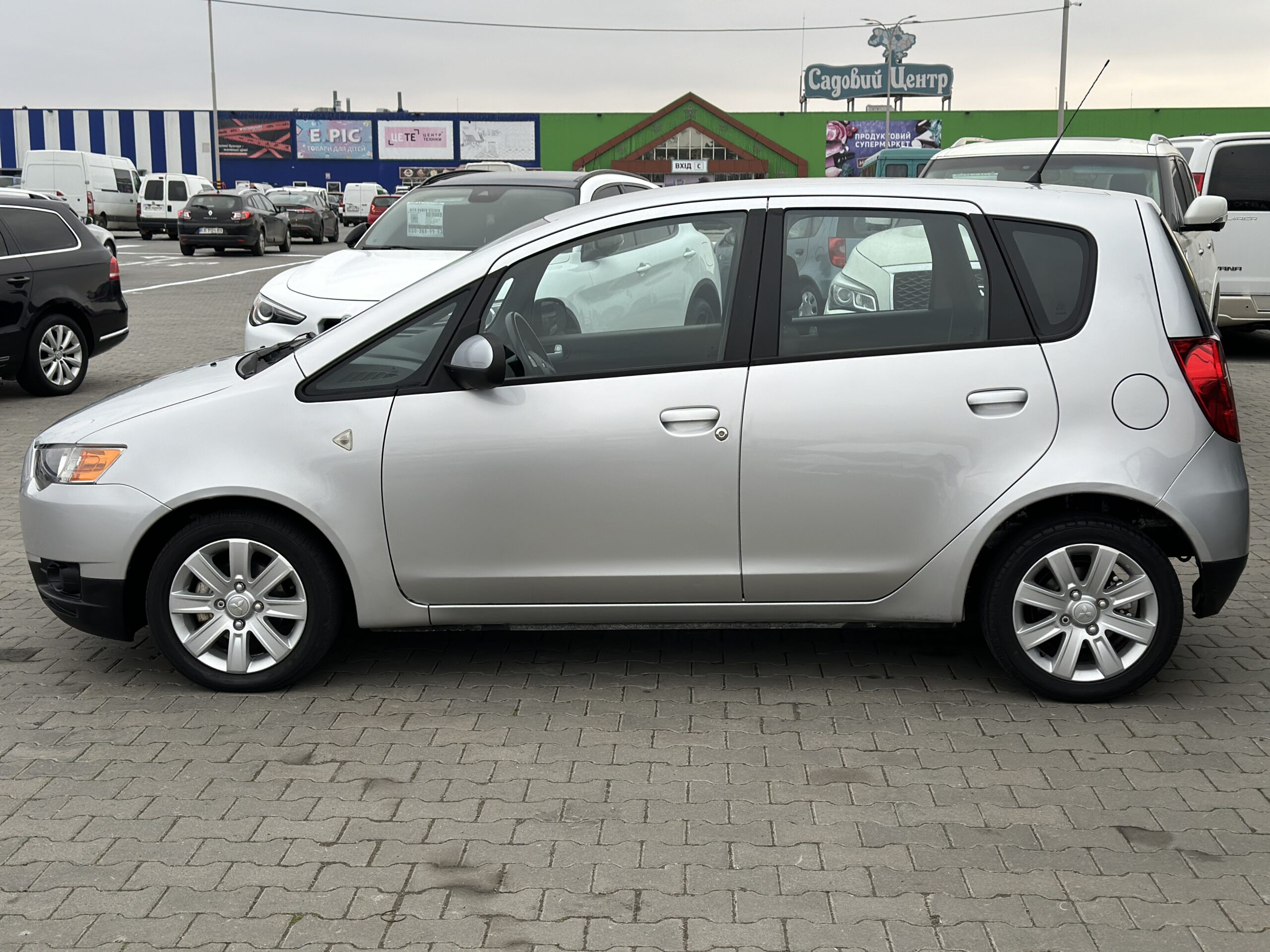 MITSUBISHI COLT 2009 РОКУ