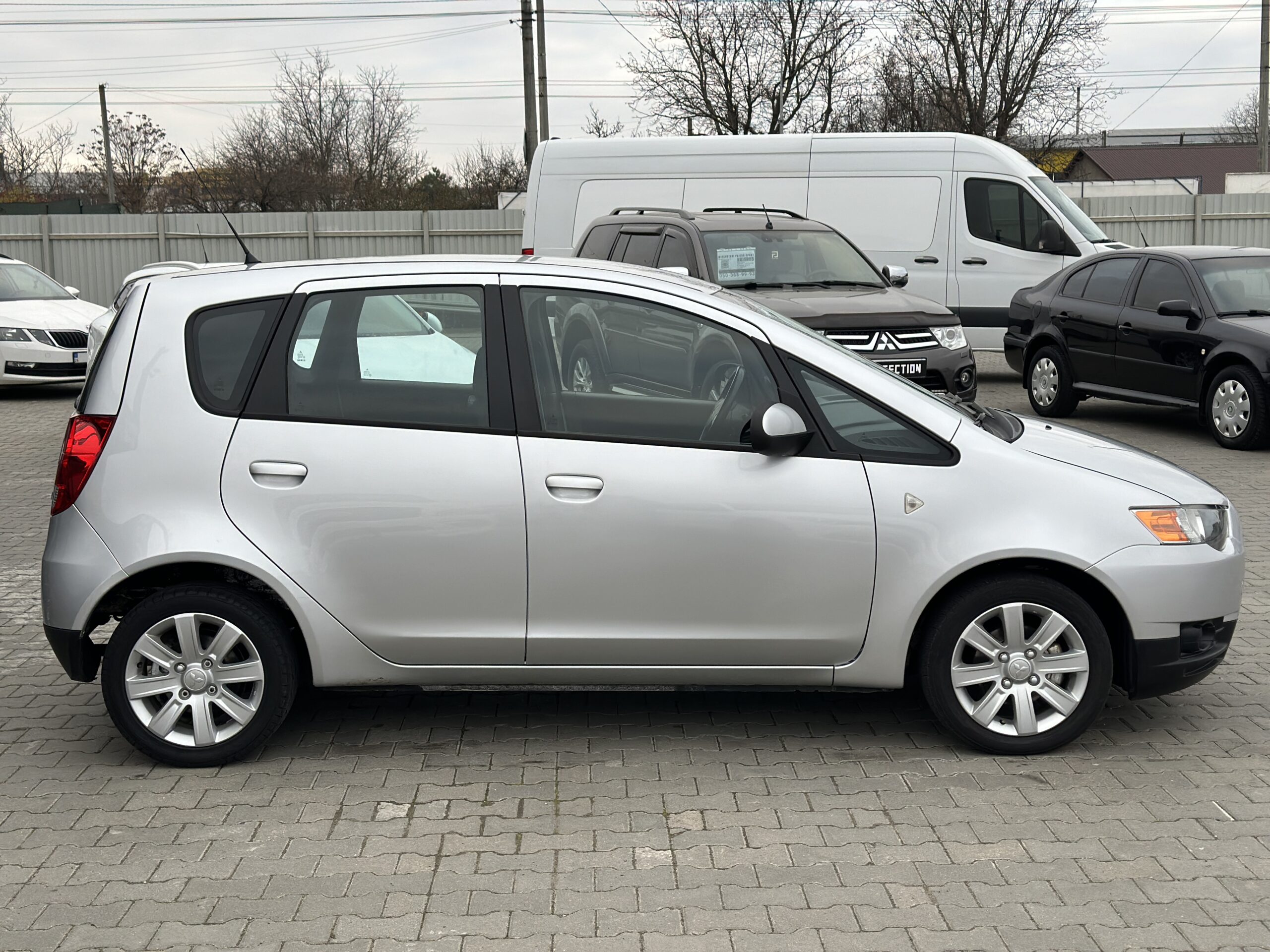 MITSUBISHI COLT 2009 РОКУ