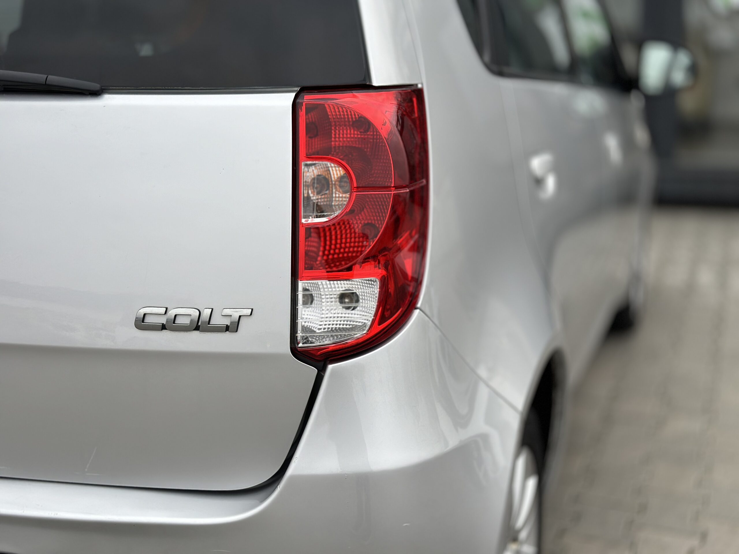 MITSUBISHI COLT 2009 РОКУ