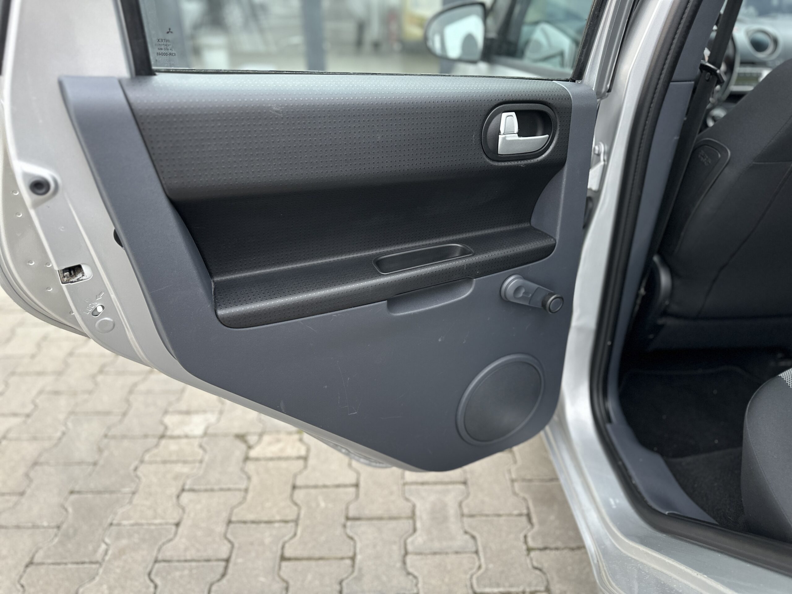 MITSUBISHI COLT 2009 РОКУ