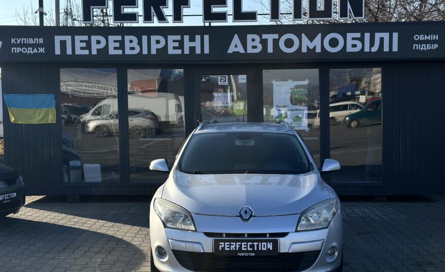 RENAULT MEGANE 3 2010 року