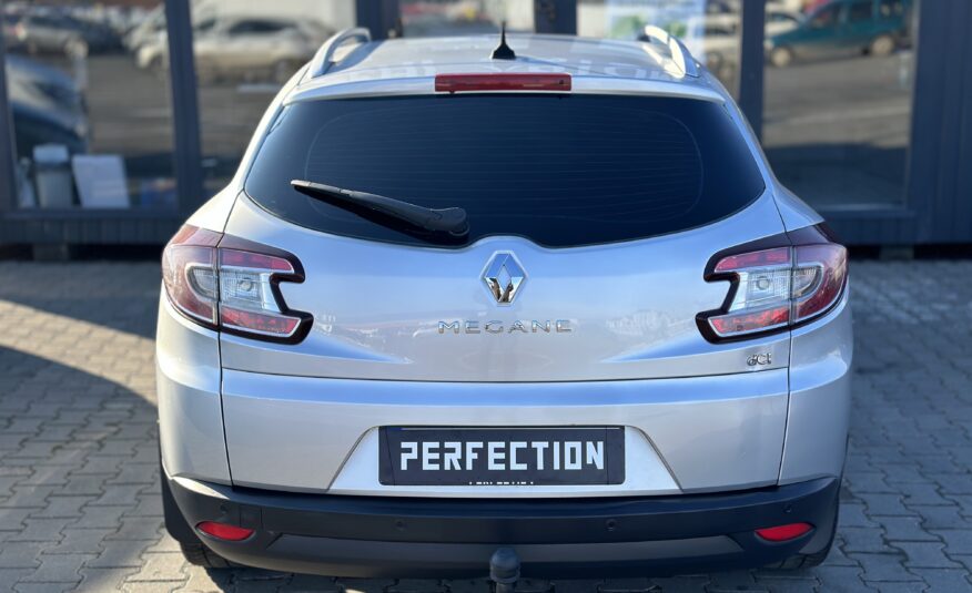 RENAULT MEGANE 3 2010 року