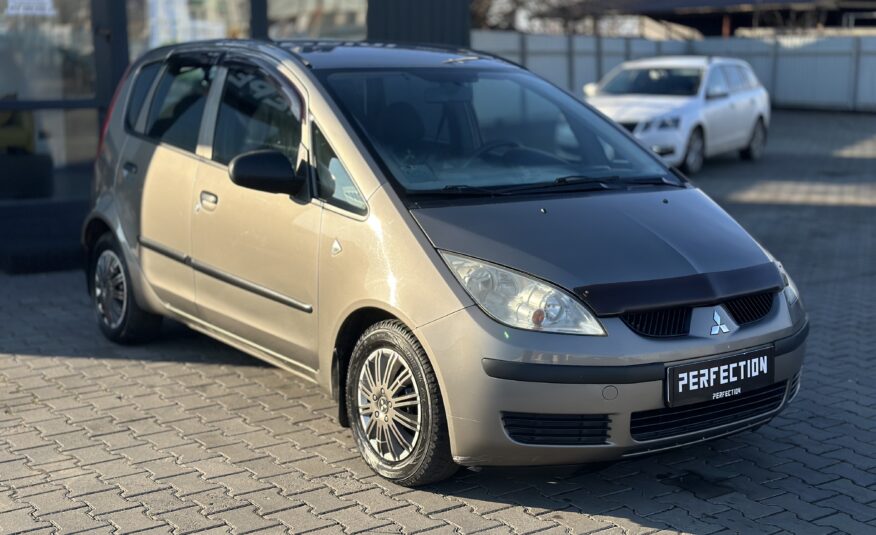 MITSUBISHI COLT 2008 Року